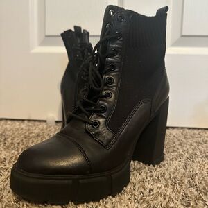 Aldo Black Lace-Up Ankle Boots/Heels